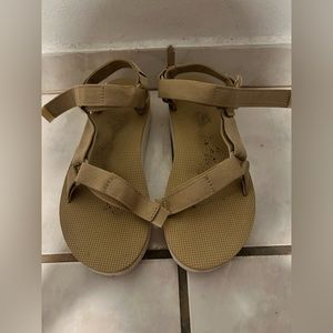 Tevas Beige platform 🌱⭐️